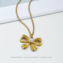 Ribbon Pendant Necklace Necklace