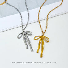 Ribbon Pendant Necklace Necklace