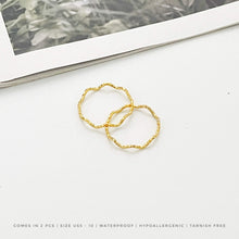 Dainty Texture Wavy Ring Rings