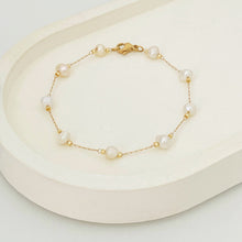 Delicate Pearl Bracelet Bracelets
