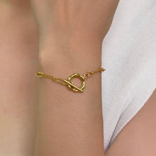 Flower Toggle Paperclip Bracelet Gold