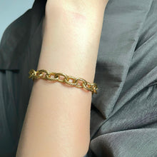 Gold Rolo Textured Chain Bracelet