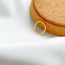 Minimalist SS Ring (gold) - Aisha Wong Accessories