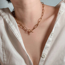 Toggle Link Chain Necklace - Gold Necklaces
