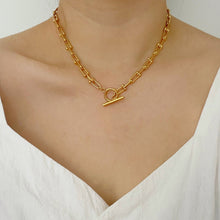 U Chain Toggle Hardware Necklace - Gold Necklaces